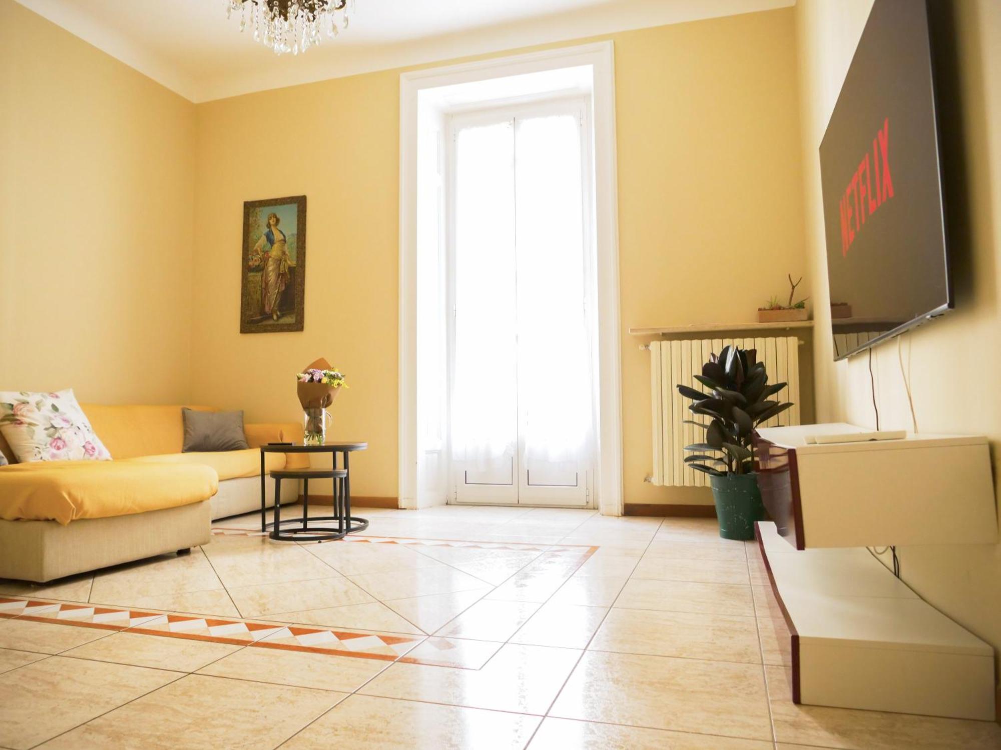 Wonderful Downtown Apartment-Hd Netflix, King-Size Bed, Two Minutes' Walk From Metro Milaan Buitenkant foto